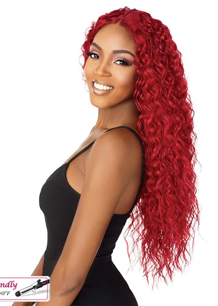 Quinnie long wavy red wig
